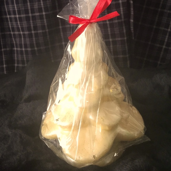 Set of 2 Candle Christmas Trees - Picture 3 of 11